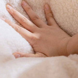 1 Pc Cat house with Removable Cushion Pillow All Season Enclosed Striped Cake Shaped Safe Cat House for Pets Cat Keeping Warm