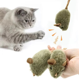 Cat toy, realistic squeaking mouse, sensor-activated sound, plush little mouse, self-entertaining and entertaining cat toy